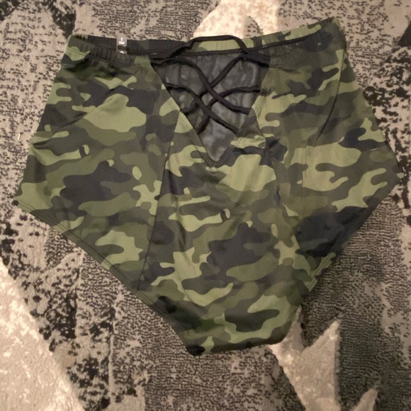 SOLD! TORRID camo 2 piece swim suit - Picture 3 of 5